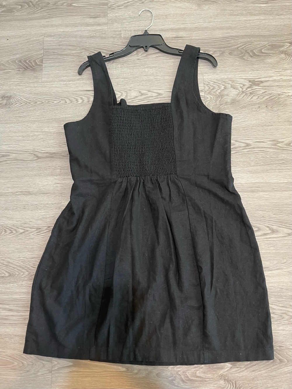 Old Navy Black Square-Neck Linen Mini Dress - Picture 4 of 7